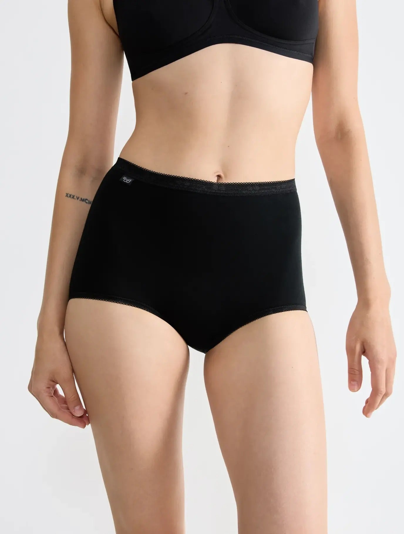 10005037-4 SLOGGI BASIC+ Maxi knickers