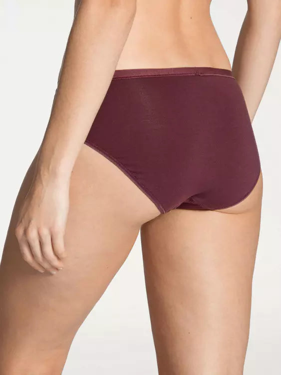 NATURAL COMFORT Slip, regular cut.