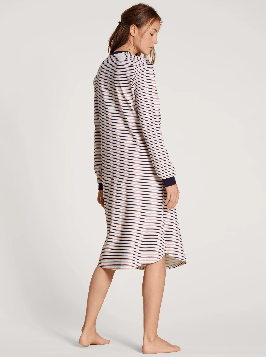 CALIDA
MIDNIGHT STRIPES
Langarm-Nachthemd
