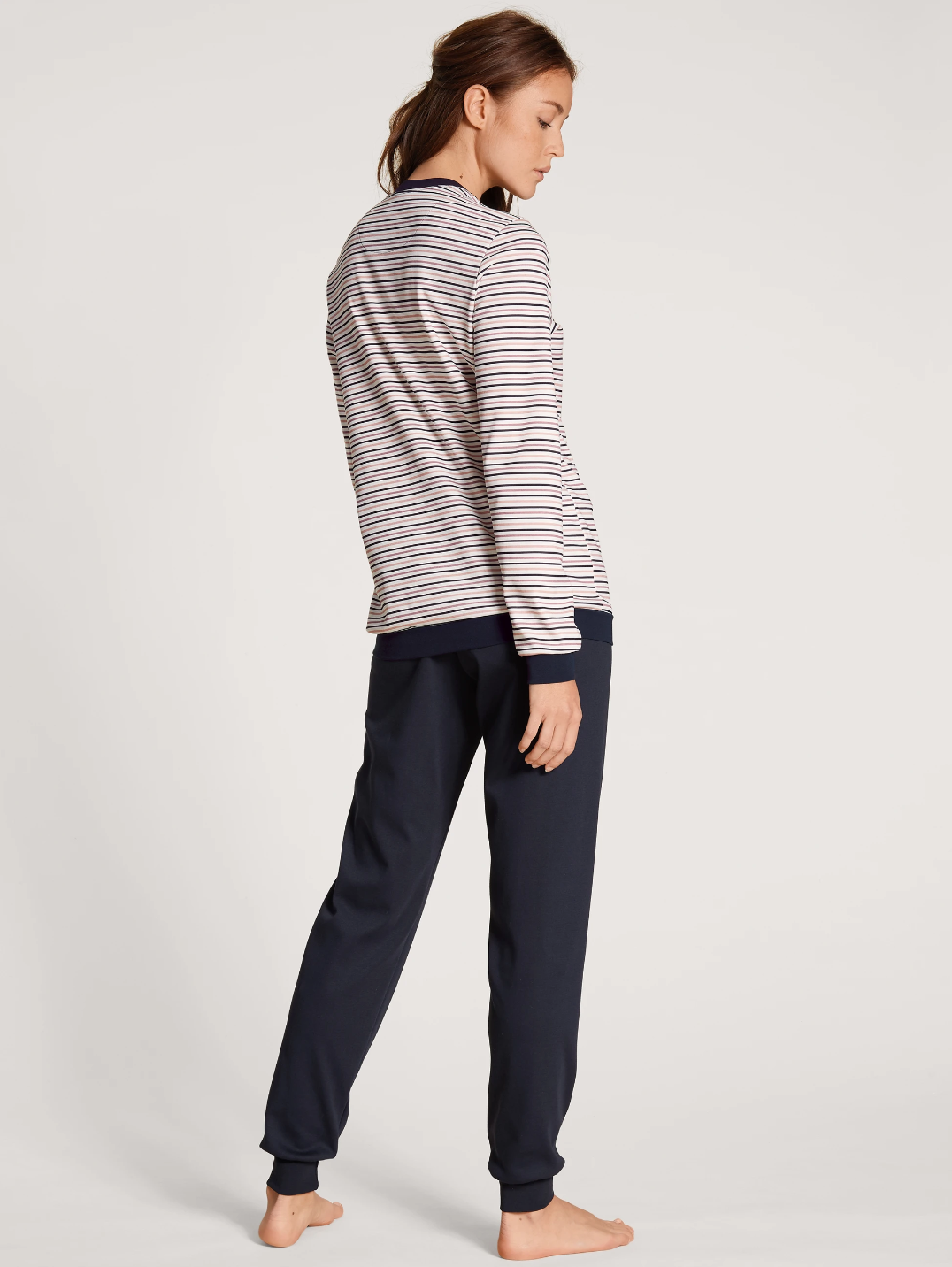 CALIDA
MIDNIGHT STRIPES
Bündchen-Pyjama
