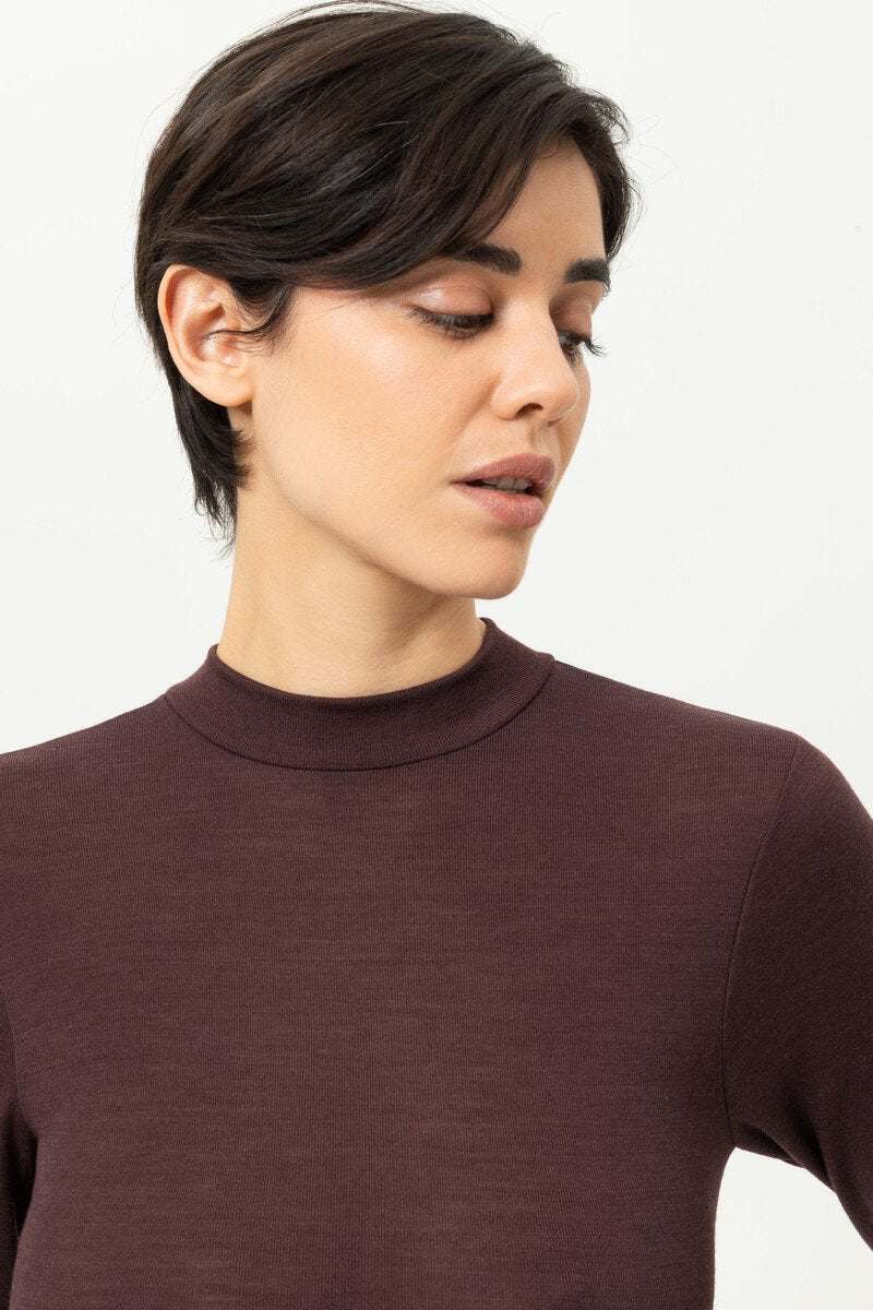 Top mey de manga larga con cuello alto