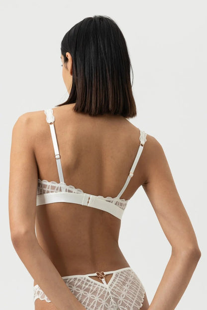 1150022-5 mey Triangle bra Serie Poetry Temptation