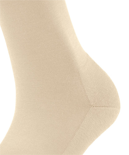 46484-4011 FALKE ClimaWool Women Socks made from a climate-regulating wool-Lyocell blend Colour: cream