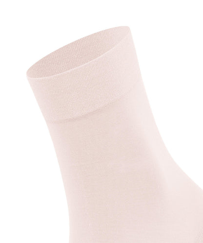 46425-8458 FALKE Fine Softness 50 DEN Women Socks with very fine mesh structure Colour: light pink