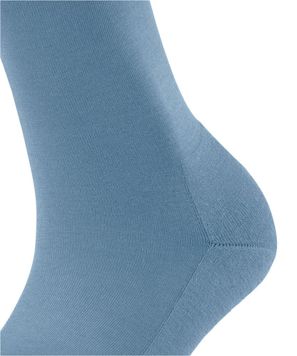 FALKE ClimaWool Women Socks made from a climate-regulating wool-Lyocell blend Colour: sky blue