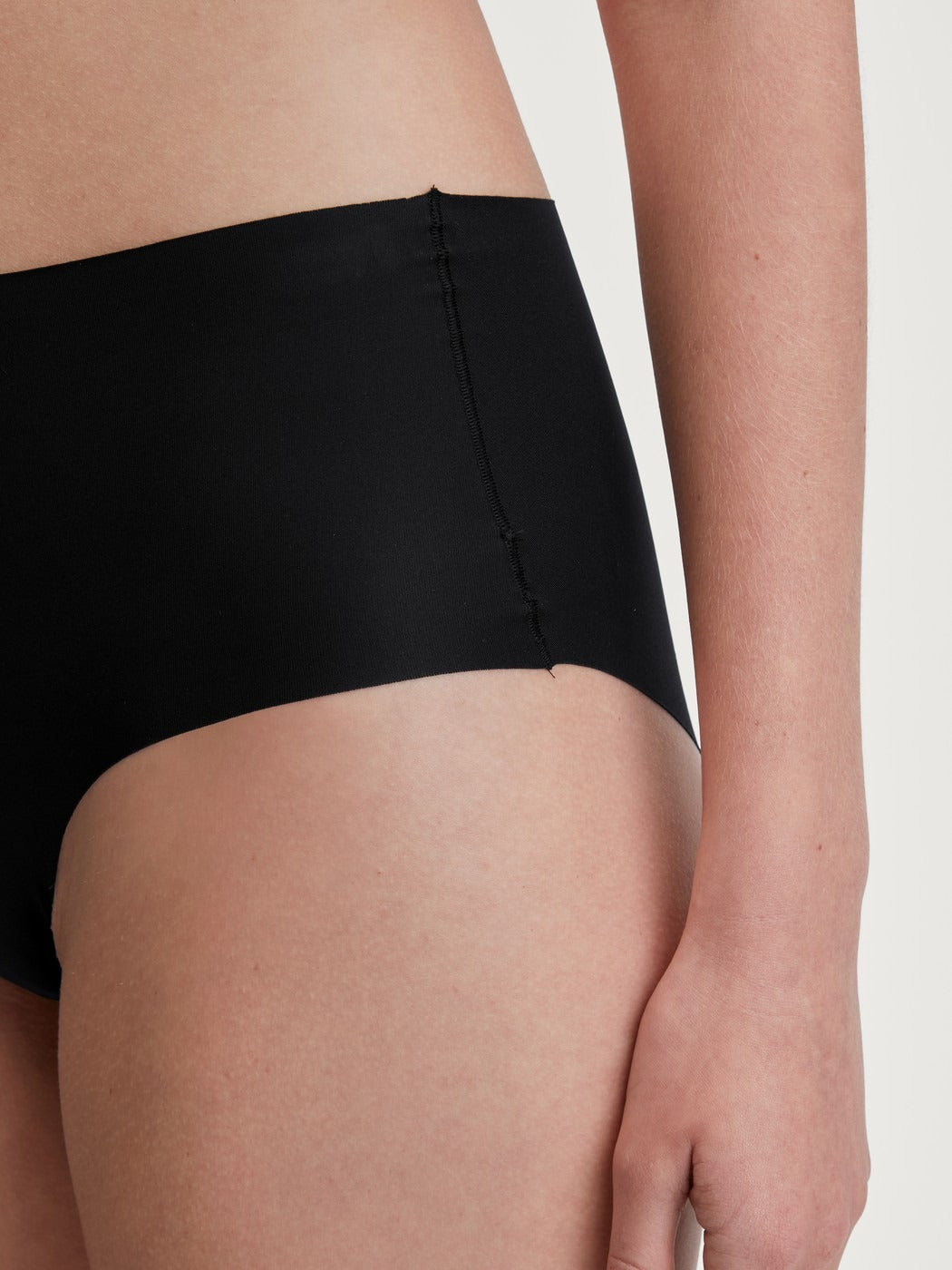 Calida Sleek Skin Seamless Clean-Cut Midi Brief
