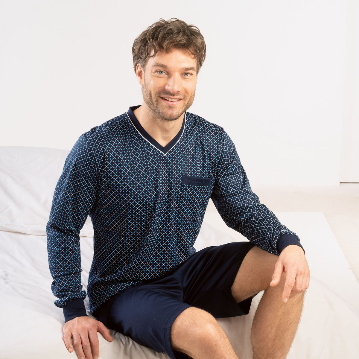 Pyjama ISA long/court avec col en V et poignets