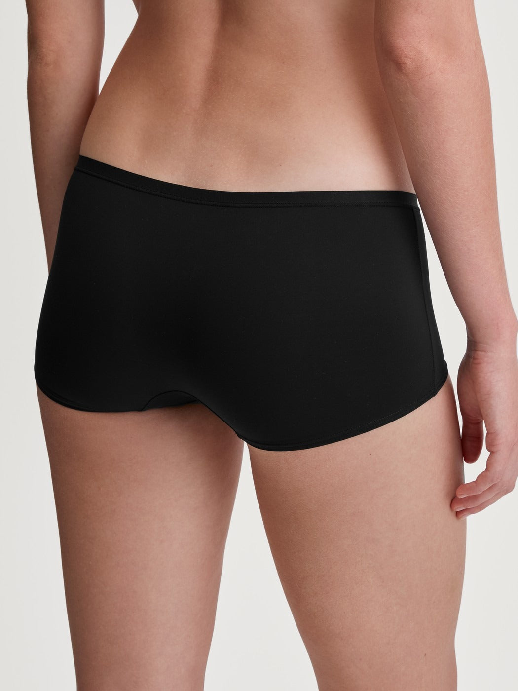 Calida Sleek Skin Shorty regular cut