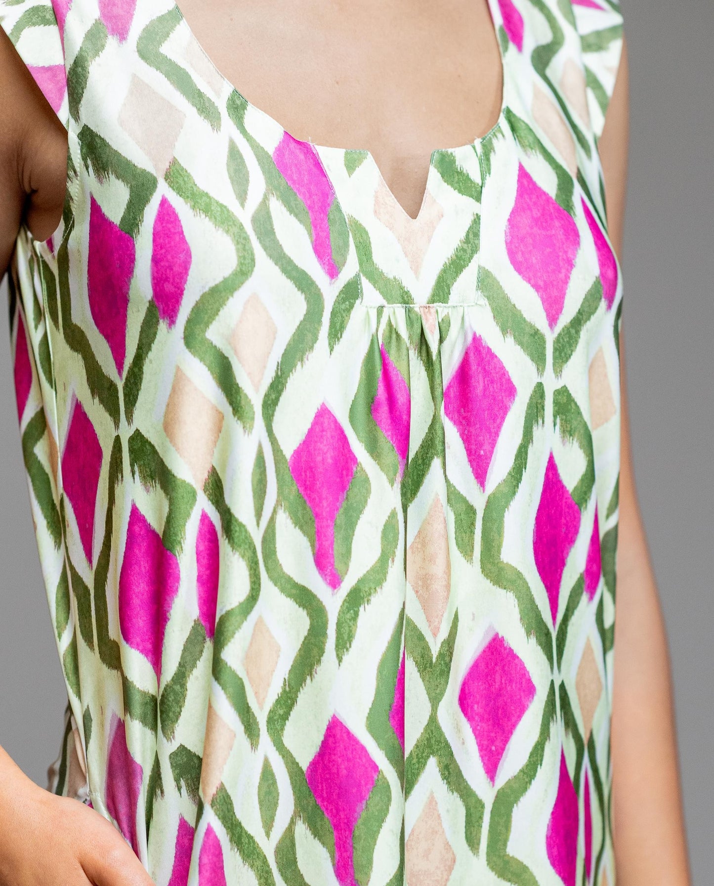 Egatex Sleeveless dress - Fun