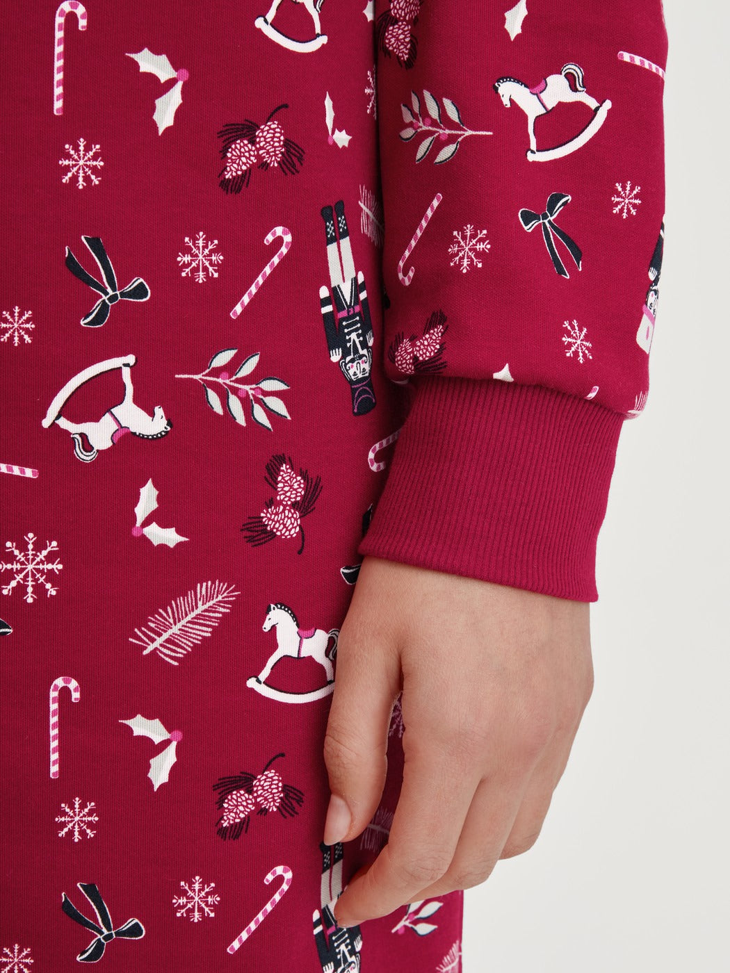 Calida Family & Friends Long Sleeve Nightdress – 100 cm Length