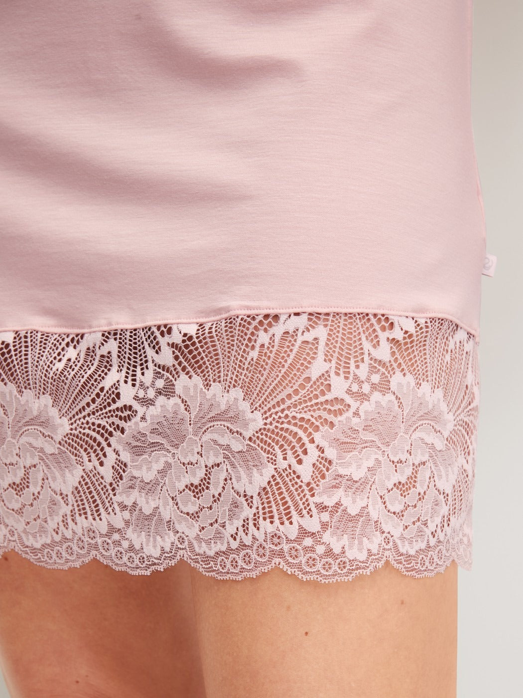 Calida Elegant Dreams Short-sleeved nightdress, length 95 cm