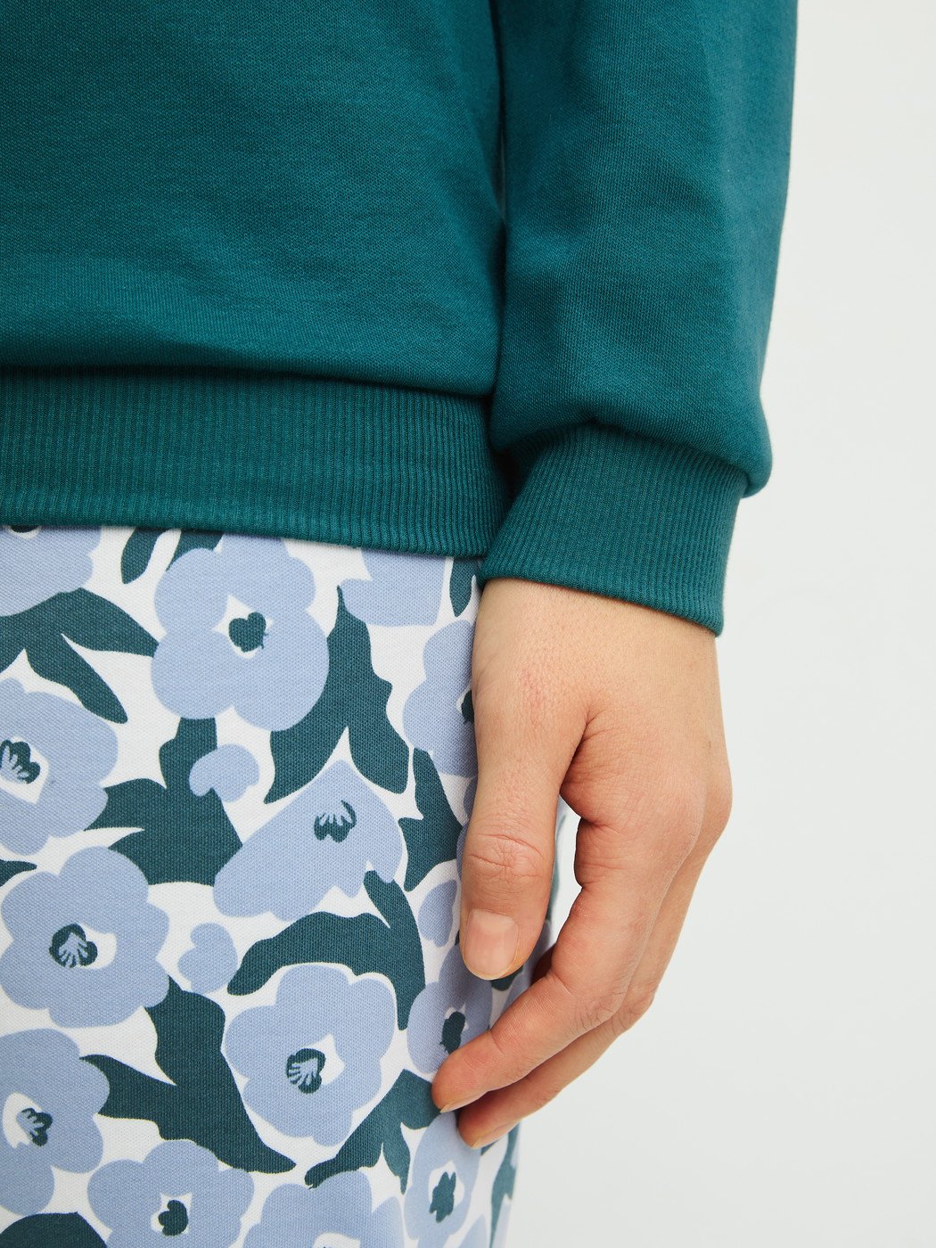Calida Pyjama mit Bündchen Serie Midnight Flowers