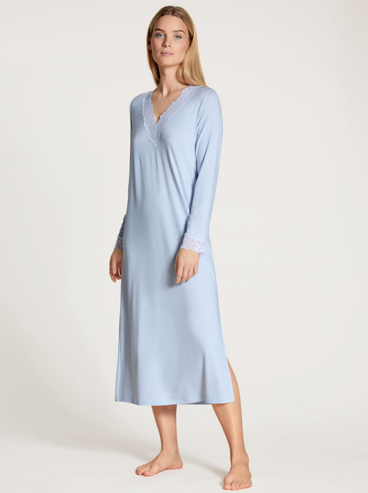 CALIDA
ELEGANT DREAMS
Long-sleeved nightdress