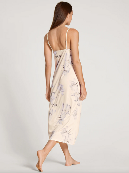 CALIDA
MOONLIGHT DREAMS
Nightdress with spaghetti straps